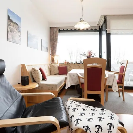 Haus Vier Jahreszeiten Wellenblick * Dahme (Schleswig-Holstein)